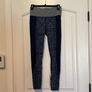 Athleta Navy Blue Gray Mandala Chaturanga High Rise Yoga Leggings Womens Small